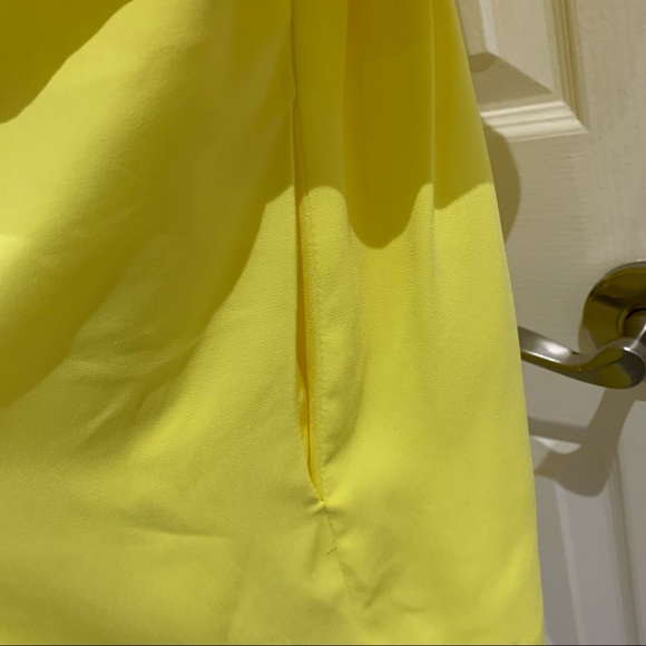 Yellow romper - Picture 5 of 6